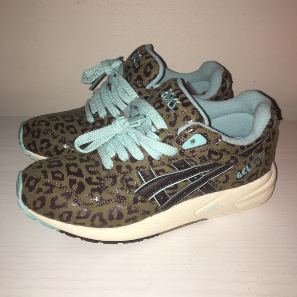 asics leopard